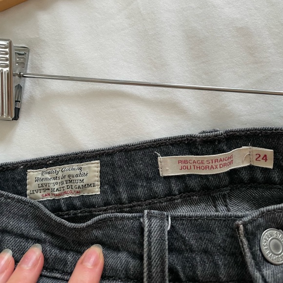 Levis | Ribcage Straight - Picture 4 of 4